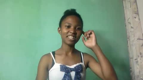 nathalie004 online show from October 20, 5:21 am