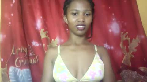 nathalie004 online show from September 18, 6:34 am