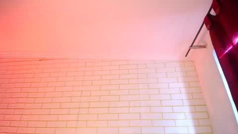   online show from January 9, 8:24 pm