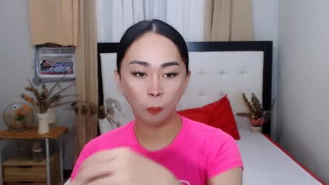 Snapshot of nathalyastone chatting on December 4, 8:45 am SWEET NATHALYA online show from December 4, 8:45 am