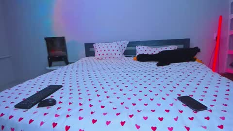 Tisha online show from November 15, 8:21 pm