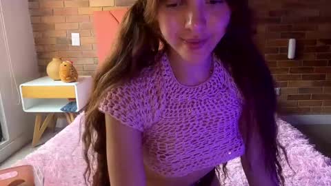 Snapshot of natsuki_saori chatting on October 5, 9:42 pm online show from October 5, 9:42 pm