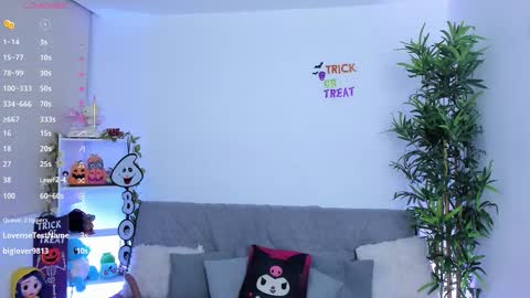 natty online show from November 4, 10:42 am