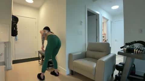 NATTY FIERROS online show from January 14, 9:53 pm