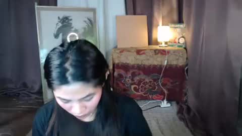 natural_petit69 online show from December 2, 8:05 am