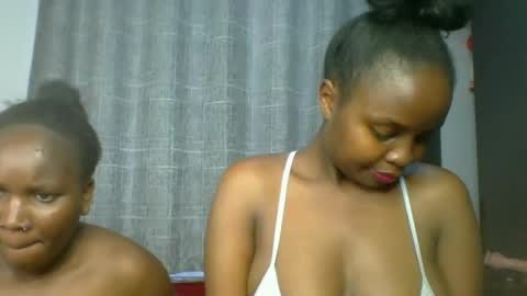 naughtty_bella8 online show from July 28, 2:13 pm