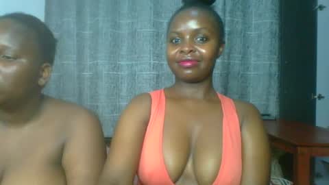 naughtty_bella8 online show from July 12, 10:43 pm