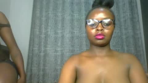naughtty_bella8 online show from July 25, 2:18 am