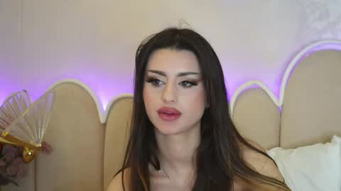 naughtyalicee online show from May 17, 10:36 am