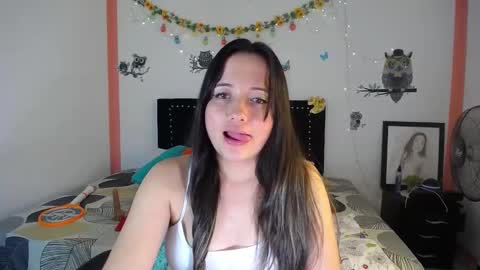 Snapshot of naughtygirl_mmm chatting on March 5, 7:50 pm Valeria online show from March 5, 7:50 pm