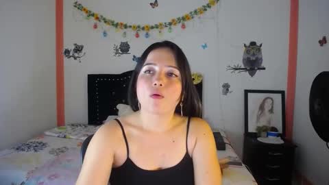 Snapshot of naughtygirl_mmm chatting on January 9, 4:06 pm Valeria online show from January 9, 4:06 pm