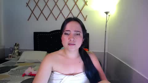 Snapshot of naughtygirl_mmm chatting on October 9, 10:58 pm Valeria online show from October 9, 10:58 pm