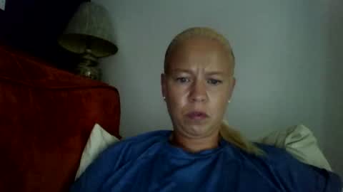 naughtyjennyblondeuk online show from July 26, 6:26 pm