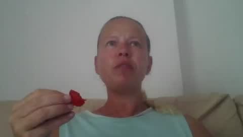 naughtyjennyblondeuk online show from June 4, 6:12 pm