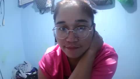 naughtykate69495126 online show from April 14, 9:15 pm