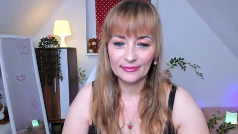 Milana - on air every day except Wednesday from 9 pm to 4 am European time online show from October 31, 9:41 pm