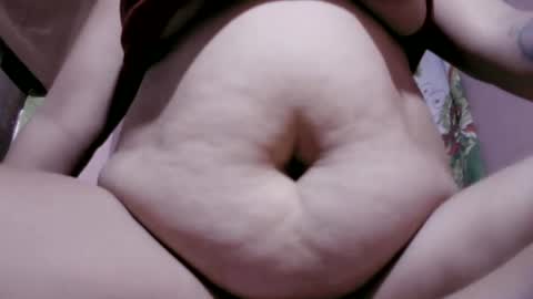 naughtymom_33 online show from June 14, 2:24 am