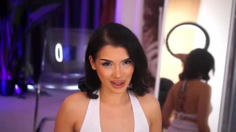 Chloe online show from January 16, 10:11 am