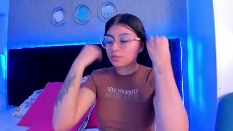 Daniela online show from January 27, 1:30 pm