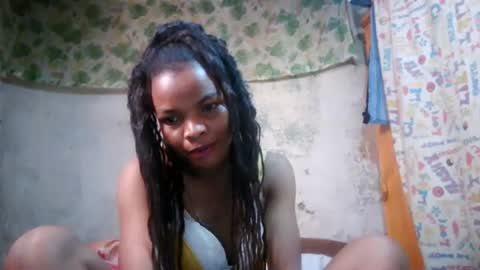 Nayla online show from July 18, 11:02 am