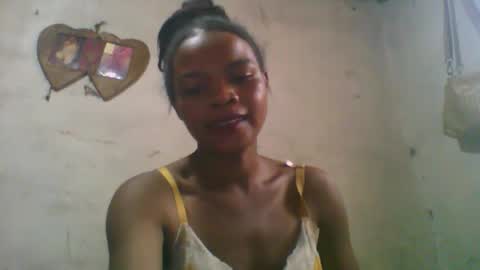 Nayla online show from February 11, 6:37 am