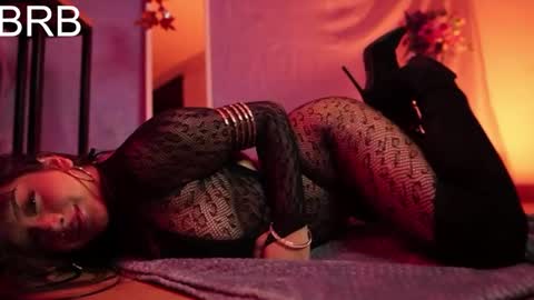 Nefertari online show from October 27, 11:17 am