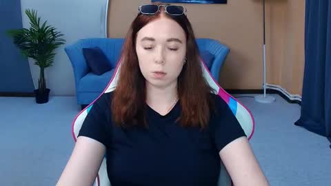 Nelli online show from May 18, 7:42 pm