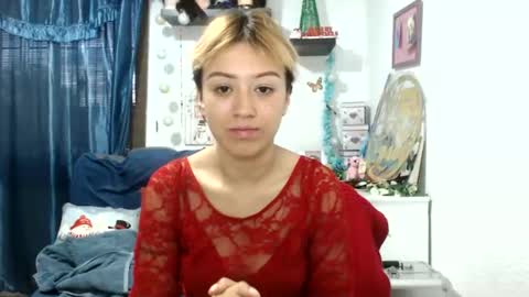 Snapshot of nena_lov chatting on December 9, 10:41 pm Star online show from December 9, 10:41 pm
