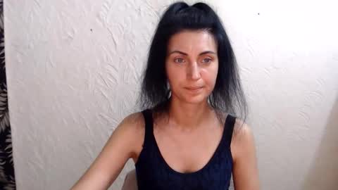 Nensy online show from June 9, 4:06 pm