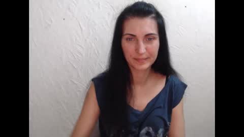 Nensy online show from November 20, 2:40 pm