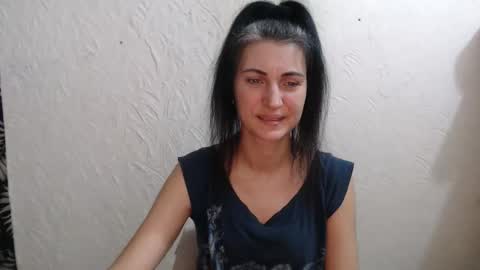 Nensy online show from January 31, 8:40 pm