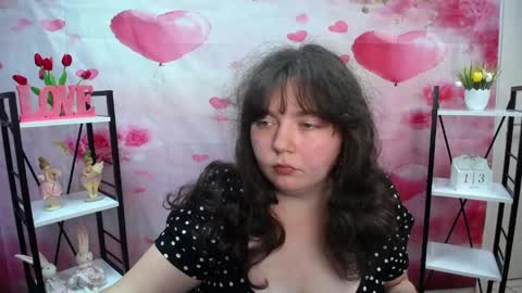 NeonilaLisova online show from May 13, 11:16 am