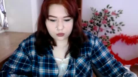 nereia online show from June 10, 7:01 pm