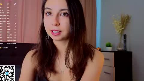 Emily online show from June 12, 3:31 pm
