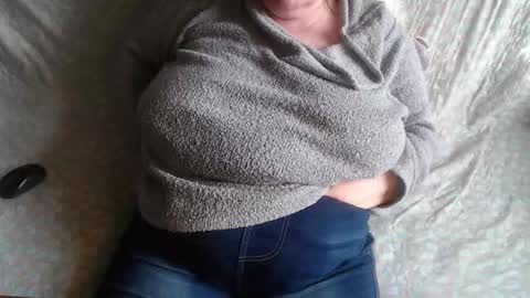 Lilly  online show from January 15, 7:58 am