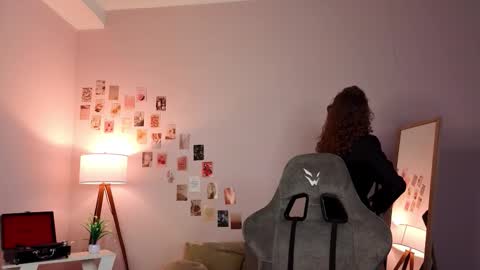 Lilly online show from February 1, 12:04 pm