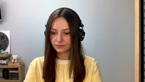 Agne online show from October 25, 2:25 pm