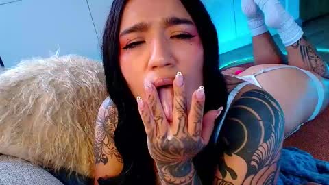Valery Gonzales online show from May 1, 5:38 pm