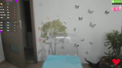 Snapshot of neytirii chatting on February 19, 10:12 am Neytirii online show from February 19, 10:12 am