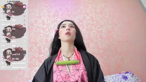 NEZUKO MITSURI online show from November 5, 6:02 pm