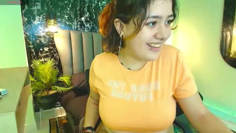 Snapshot of nia_starkx chatting on October 15, 7:38 pm nia_starkx online show from October 15, 7:38 pm
