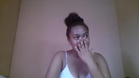 nicelly01 online show from May 26, 7:29 am