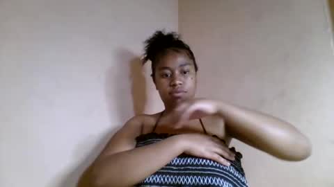 nicelly01 online show from July 18, 4:42 pm