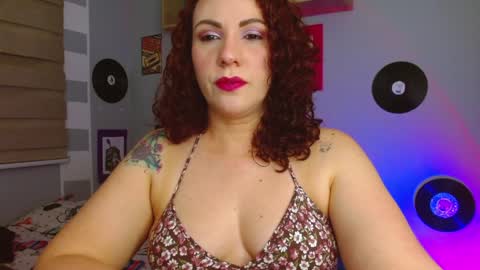Snapshot of nicky_lucy_m chatting on January 13, 3:45 am lucy online show from January 13, 3:45 am