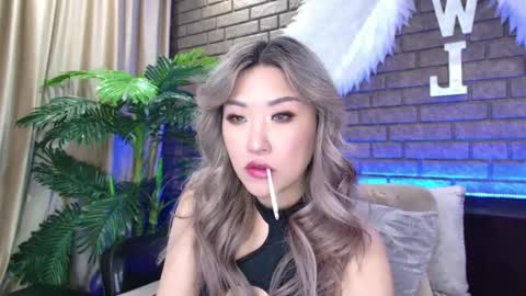 Nicky online show from February 20, 8:39 am