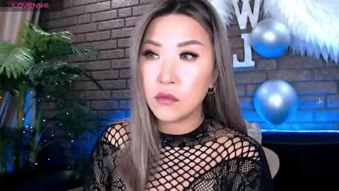 Nicky online show from April 15, 11:33 am