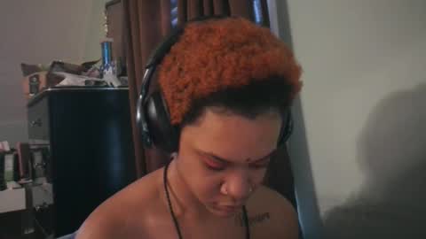 nickythehawtie online show from February 15, 8:19 pm