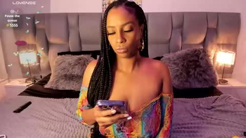 Nicky online show from December 8, 1:24 am