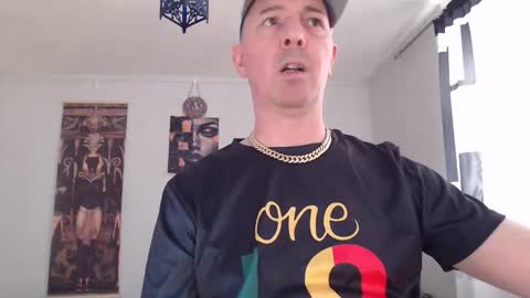 nicoainsworth online show from March 28, 12:48 pm