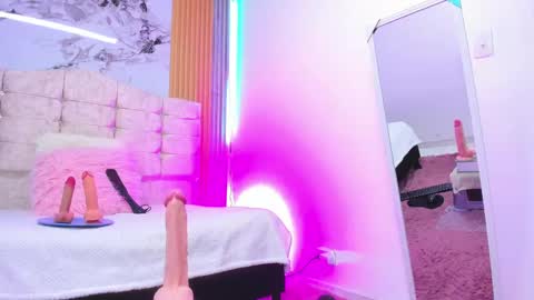 Nicole online show from February 22, 9:21 pm